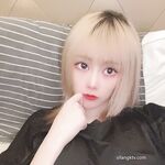 強くお勧めします、何千人もの人々に追われる女神になるのではなく、お金の所有者である雌犬、情熱と福利を備えたTwitterの美しさ[Xiao Susu]、2本指の禅サルスベリのクローズアップショット彼女の胸を揉みながら