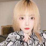 強くお勧めします、何千人もの人々に追われる女神になるのではなく、お金の所有者である雌犬、情熱と福利を備えたTwitterの美しさ[Xiao Susu]、2本指の禅サルスベリのクローズアップショット彼女の胸を揉みながら