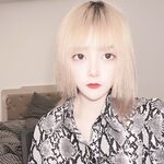 強くお勧めします、何千人もの人々に追われる女神になるのではなく、お金の所有者である雌犬、情熱と福利を備えたTwitterの美しさ[Xiao Susu]、2本指の禅サルスベリのクローズアップショット彼女の胸を揉みながら