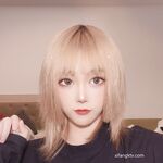 強くお勧めします、何千人もの人々に追われる女神になるのではなく、お金の所有者である雌犬、情熱と福利を備えたTwitterの美しさ[Xiao Susu]、2本指の禅サルスベリのクローズアップショット彼女の胸を揉みながら