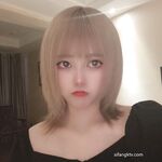 強くお勧めします、何千人もの人々に追われる女神になるのではなく、お金の所有者である雌犬、情熱と福利を備えたTwitterの美しさ[Xiao Susu]、2本指の禅サルスベリのクローズアップショット彼女の胸を揉みながら