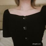 強くお勧めします、何千人もの人々に追われる女神になるのではなく、お金の所有者である雌犬、情熱と福利を備えたTwitterの美しさ[Xiao Susu]、2本指の禅サルスベリのクローズアップショット彼女の胸を揉みながら