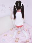 청순한 꼬리가 달린 인간형 암캐 "에로틱 꼬마 요정"복지 개인 사진 - 로리 체육복 zip