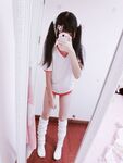 청순한 꼬리가 달린 인간형 암캐 "에로틱 꼬마 요정"복지 개인 사진 - 로리 체육복 zip