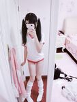 청순한 꼬리가 달린 인간형 암캐 "에로틱 꼬마 요정"복지 개인 사진 - 로리 체육복 zip