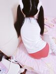 청순한 꼬리가 달린 인간형 암캐 "에로틱 꼬마 요정"복지 개인 사진 - 로리 체육복 zip