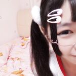청순한 꼬리가 달린 인간형 암캐 "에로틱 꼬마 요정"복지 개인 사진 - 로리 체육복 zip