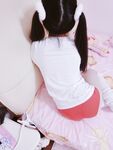 청순한 꼬리가 달린 인간형 암캐 "에로틱 꼬마 요정"복지 개인 사진 - 로리 체육복 zip