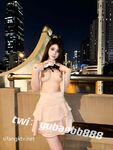 The super-beautiful goddess "Yubao" revealed her latest challenge in September. The top stunner has a tall figure and a super contrast! In the eyes of outsiders, the goddess is just a little bitch②