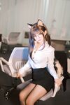 Sakurai Nene NO.039 Shiba Inu Secretary 