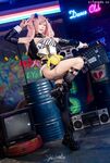 B站【Yiko湿润兔咬一口兔娘】最新『妮可三百窟』Shake it 双视角骚舞SM捆绑很顶
