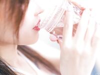 【鹿八岁】妹妹玩具化计划媚药篇