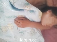 Bộ sưu tập của Cape Masters [Cha yêu Liu] Cô con gái mười chín tuổi Lily loạn luân, ăn sáng tinh dịch, spa tinh dịch và trao đổi chất lỏng cơ thể cực độ với con gái mình