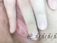 最新10月無水印訂閱！推特清純甜美巨乳女神【宮本山酒】最新福利，揉捏波霸，道具紫薇花心粉嫩，母狗屬性拉滿