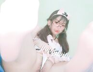 最新10月無水印訂閱！推特清純甜美巨乳女神【宮本山酒】最新福利，揉捏波霸，道具紫薇花心粉嫩，母狗屬性拉滿