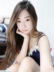Con ngựa giống lớn với 330.000 người hâm mộ [Chao Youting] đã cặp kè với cô gái trẻ xinh đẹp người mẫu [Meat Bun], lộ mặt và chụp ảnh selfie khi ân ái. Thân hình hạng S của anh ta hấp dẫn đến mức anh ta đã quan hệ tình dục với cô ấy 2 lần trong một lần. h