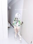 超极品可爱小萝莉『小宅酱』被爸爸用拍子打红屁股牵着狗链挨操呜呜呜好疼但是好刺激啊