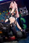 咬一口兔娘ovo-9月作品『妮可三百窟』Shake it