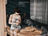 [Projek Lewat Malam] Model terbaik [akan mempunyai isteri] - Vakum baju sejuk tanpa belakang seksi dengan penggetar terdedah