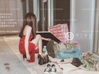 【深夜企划】极品模特【峰不二子】-给流浪汉送温暖