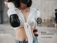 【深夜企划】极品模特【峰不二子】-美穴塞入跳蛋玩滑下体都湿透了男厕帮路人小哥哥解决翘硬肉棒
