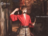 【深夜企划】极品模特【懂小姐】-花木兰古城Cosplay倾国倾城，被路人发现拍下威胁吃豆腐