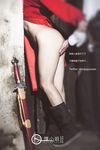 【深夜企划】极品模特【懂小姐】-花木兰古城Cosplay倾国倾城，被路人发现拍下威胁吃豆腐