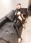反差御姐人妻『菟菟夫妻』这样的感觉好刺激，绿帽狗看着我疯狂的添吸小哥哥的鸡棒