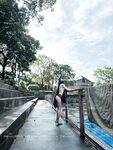 性感良家尤物人妻『ALY』5p成就達成啦，同時面對四根肉棒一起興奮到不知道先從哪個開始，一直求著各位爸爸操我