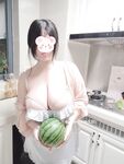 The latest no watermark benefit for October! Twitter's super I-cup busty contrast bitch [wrmm520] rarely shows her face in private photos, revealing Ziwei shaking her breasts and dancing naked, the most perfect bravado