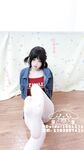 대조되는 작은 암캐는 얼굴을 드러내고 "부진"합니다. 그녀는 야외에서 주인의 아버지에게 관장을 당하고 작은 항문을 들어 올려 분출합니다! 훈련을 위해 야생에 노출되어 오줌을 누는 재미는 긴장감 있고 흥미 진진합니다.