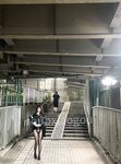 顏值露臉福利女神『優米』第一次在外面尿尿 好像被路過的人看到了 好丟人嗚嗚，不小心又高潮了~