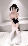 โลลิตัวน้อยผู้ไร้เดียงสา "กระต่าย" ที่มีหางแฝดพยายามมัดเป็นครั้งแรกและมันก็น่าตื่นเต้นมาก ... หีของตัวเมียตัวน้อยถูกพ่อของเธอง้างแล้ว และเธอก็ถูกพ่อของเธอแทงอย่างแรงจากด้านหลัง