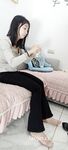 2024年【重磅核弹】20岁女大学生【奶妮】VIP福利，床上像个情窦初开的邻家小妹，呻吟声超绝，让人受不了
