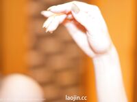 Released in 2024, the show is scarce. [Little Princess Xinyan] See-through sluts and exposed breasts and pussy are routine operations. The highlight is the scarce live original dialogue.