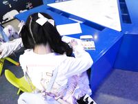 Loli kecil perempuan jalang yang tidak bersalah [Bingling Zixuan] loli kecil JK telah disetubuhi oleh seorang negro? Panggil ia satu pembaziran sumber semula jadi! Loli kecil yang tidak bersalah dijemput dan diperkosa oleh ayam hitam besar dalam 3P