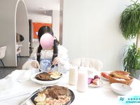 Loli kecil perempuan jalang yang tidak bersalah [Bingling Zixuan] loli kecil JK telah disetubuhi oleh seorang negro? Panggil ia satu pembaziran sumber semula jadi! Loli kecil yang tidak bersalah dijemput dan diperkosa oleh ayam hitam besar dalam 3P