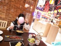 Loli kecil perempuan jalang yang tidak bersalah [Bingling Zixuan] loli kecil JK telah disetubuhi oleh seorang negro? Panggil ia satu pembaziran sumber semula jadi! Loli kecil yang tidak bersalah dijemput dan diperkosa oleh ayam hitam besar dalam 3P