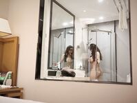 Gadis Kebajikan Payudara Besar @yura0v0yura Koleksi aksi gaya komik kehidupan sebenar 2