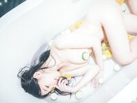 Jie Mi - Bạn gái du lịch hàng ngày vui vẻ