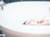 Jie Mi - Bạn gái du lịch hàng ngày vui vẻ