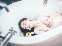 Jie Mi - Bạn gái du lịch hàng ngày vui vẻ