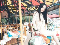 Jie Mi - Bạn gái du lịch hàng ngày vui vẻ