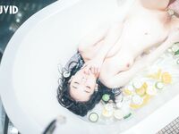 Jie Mi - Bạn gái du lịch hàng ngày vui vẻ