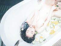Jie Mi - Bạn gái du lịch hàng ngày vui vẻ