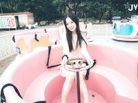 Jie Mi - Bạn gái du lịch hàng ngày vui vẻ