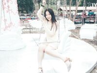 Jie Mi - Bạn gái du lịch hàng ngày vui vẻ