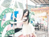 Jie Mi - Bạn gái du lịch hàng ngày vui vẻ