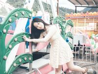 Jie Mi - Bạn gái du lịch hàng ngày vui vẻ