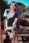 อินฟลูเอนเซอร์แนวพังก์ @gloomxGloom Onlyfans สเกลมุมมองการสมัครรับข้อมูล